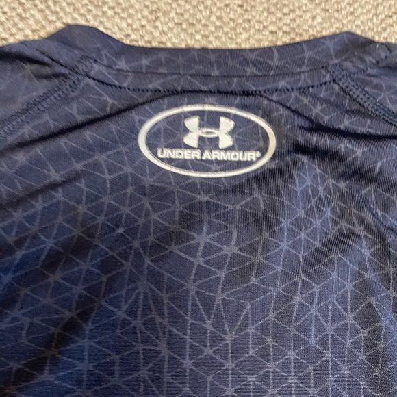 Under Armor T-Shirt - Picture 3 of 4